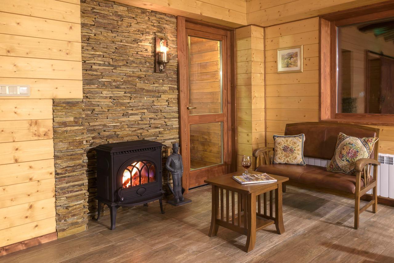 Pinus Villas Lodge With Private Jacuzzi & Phyto-Sauna Retreat Zheleznitsa Экстерьер фото